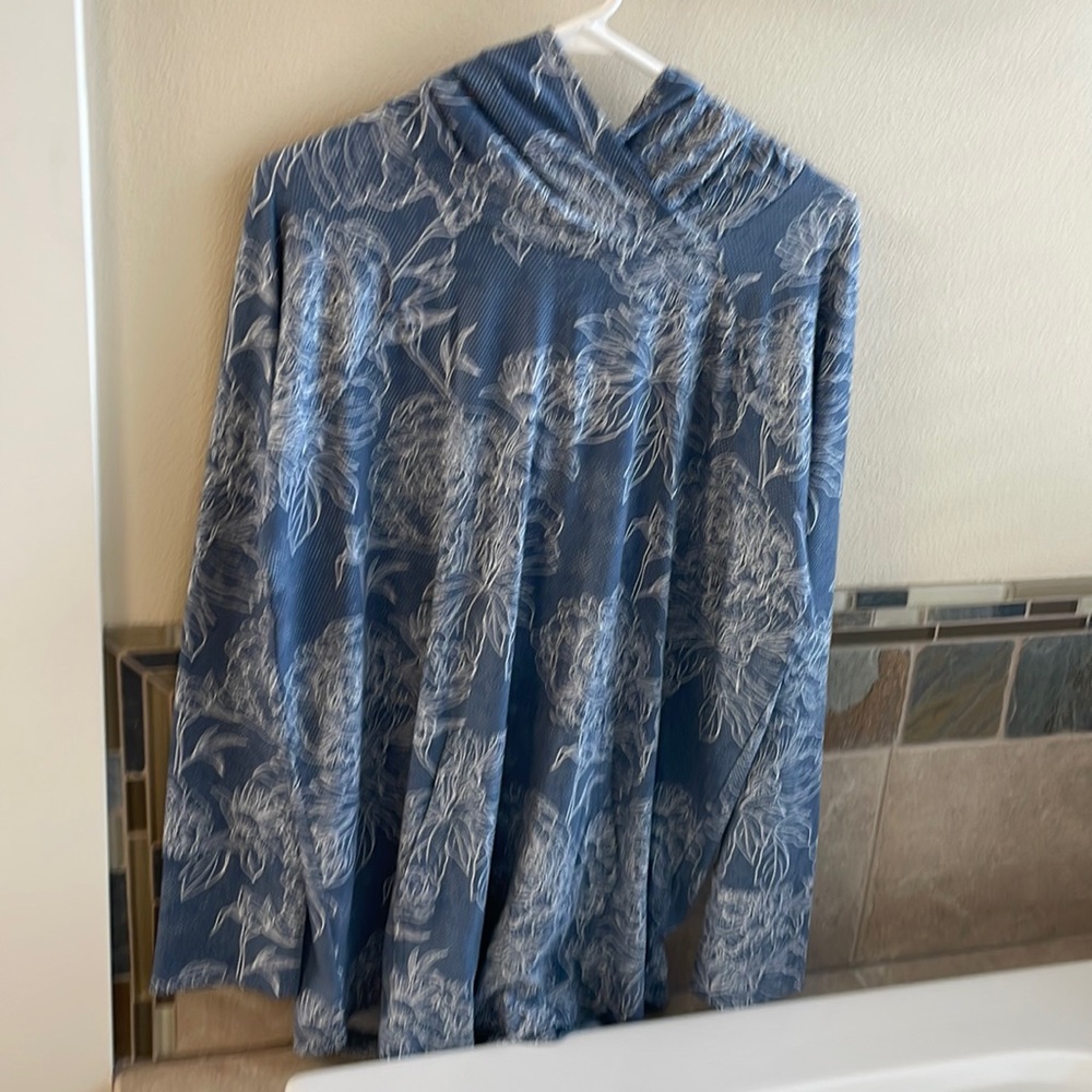 Lularoe New XL Amber, beautiful design